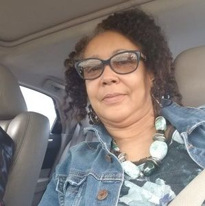 Meet your Posher, Vicky